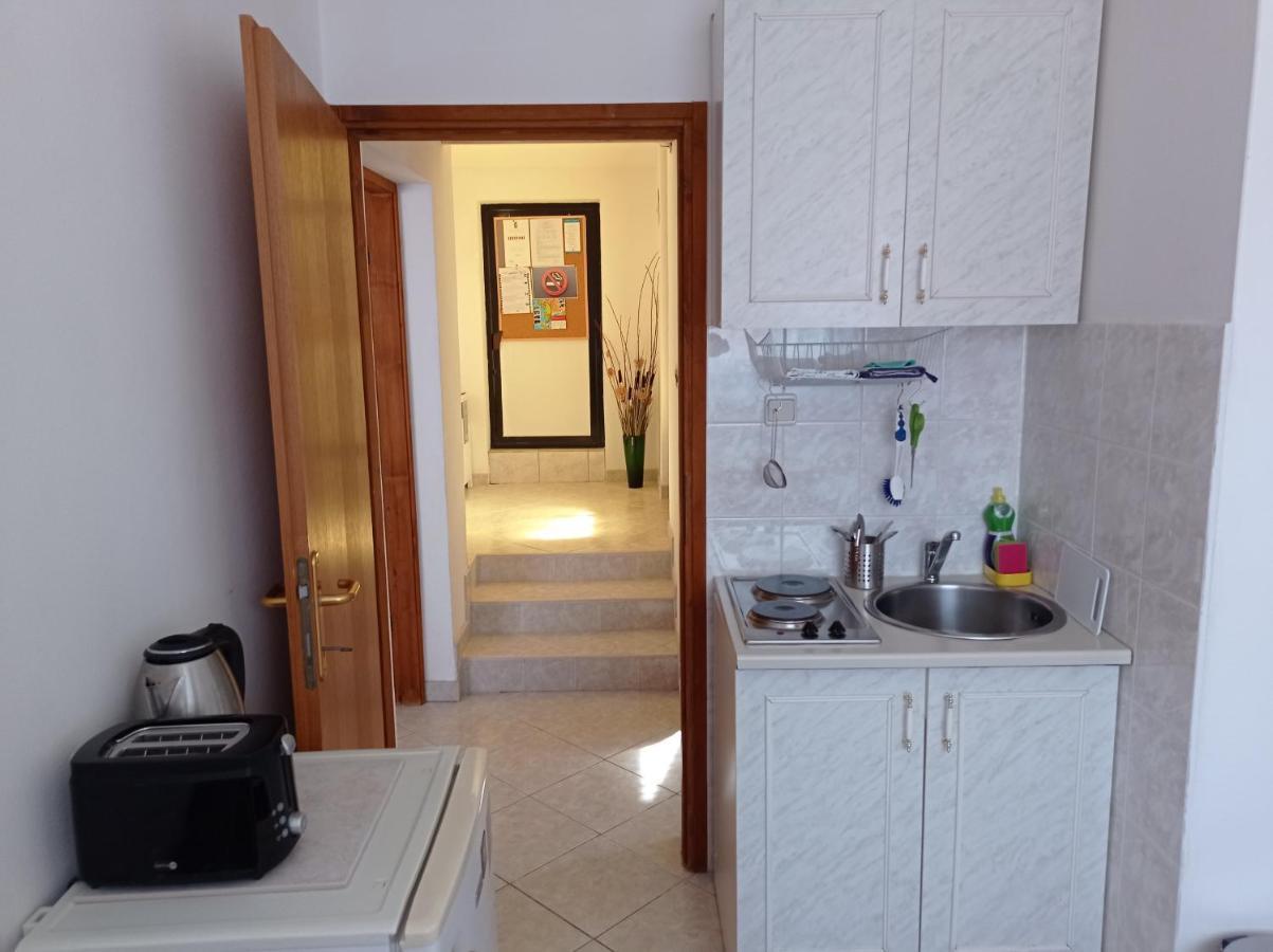 "Sunny" - Studio Apartment Pula Exterior photo